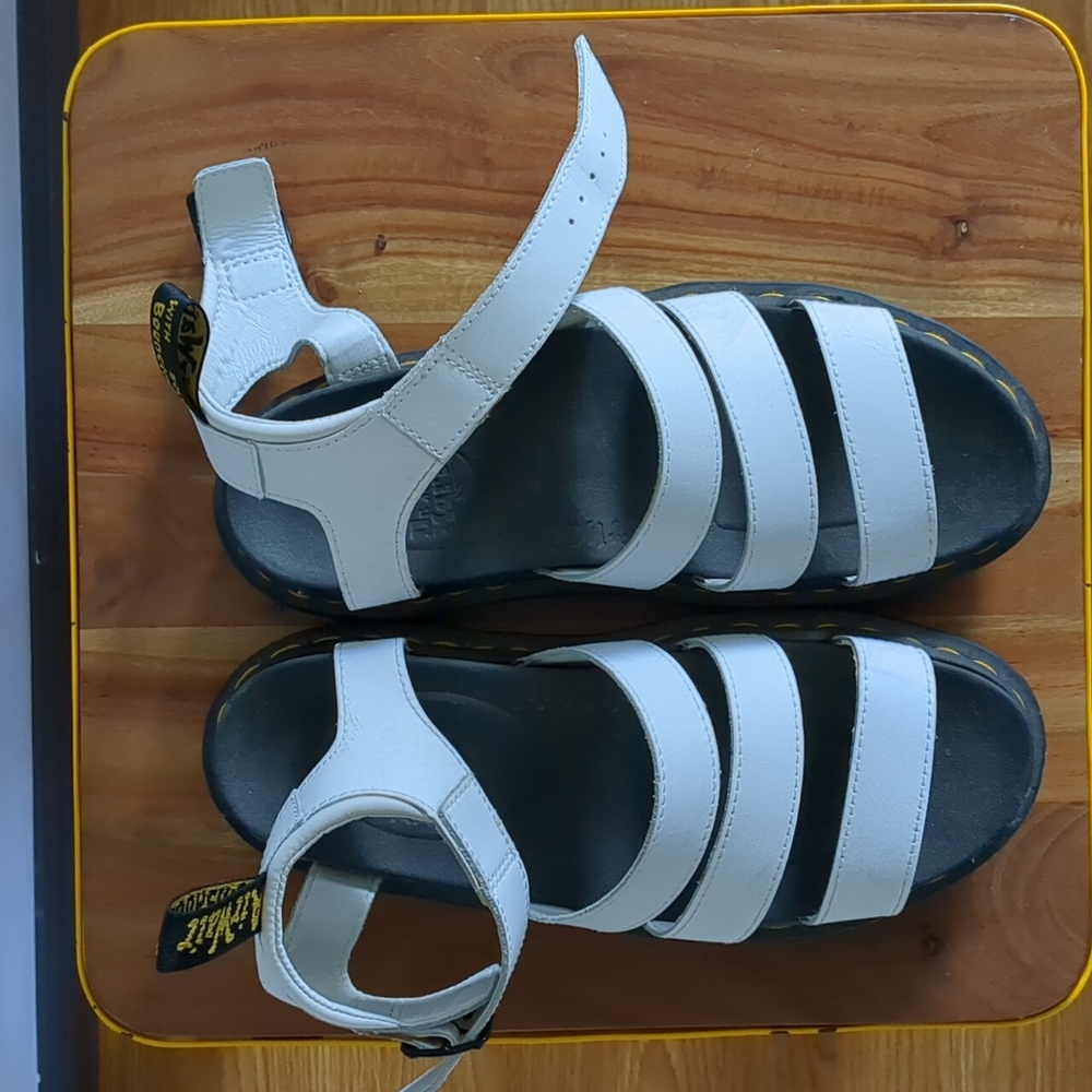 Dr Martens Chunky Blaire Platform Sandals, white leather, Sz 8